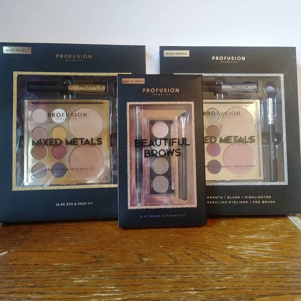 Profusion makeup set